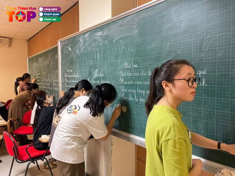 Luyen-chu-dep-co-giang-huetoplist