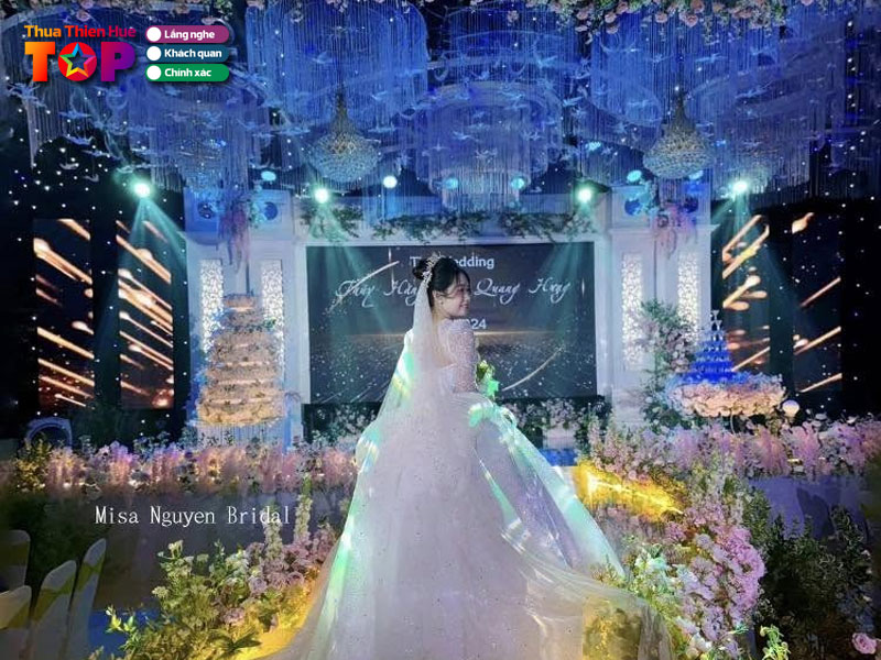 Nha-hang-tiec-cuoi-hoa-hong-huetoplist