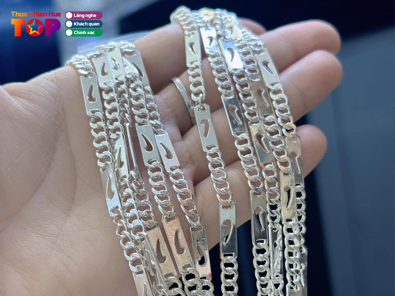 Tiem-bac-minh-hoai-huetoplist