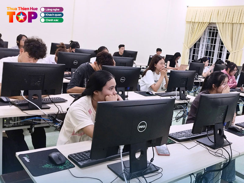 Trung-tam-ngoai-ngu-tin-hoc-alpha-huetoplist