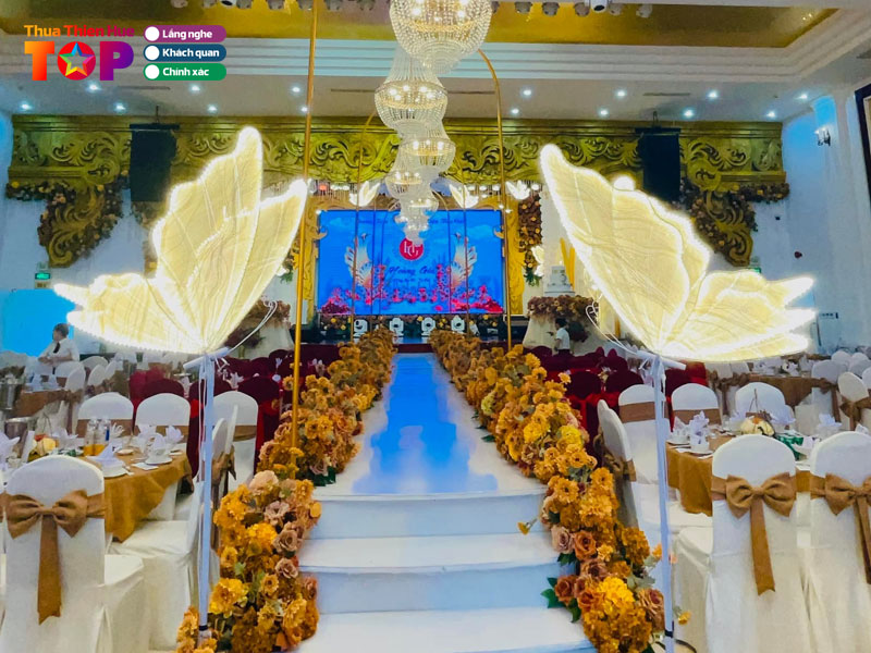 Trung-tam-to-chuc-su-kien-tiec-cuoi-hoang-gia-huetoplist