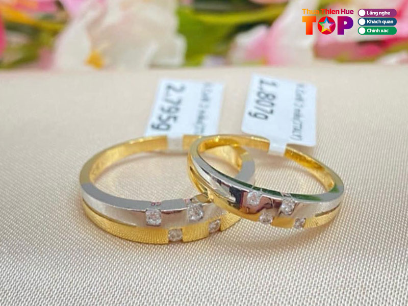 Hieu-vang-kim-tin-huetoplist