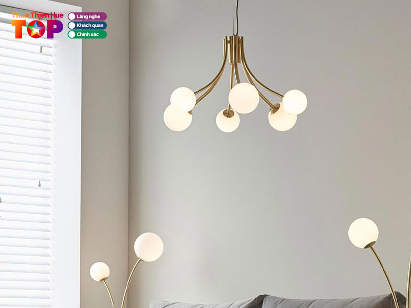 Cua-hang-anh-tu-huetoplist