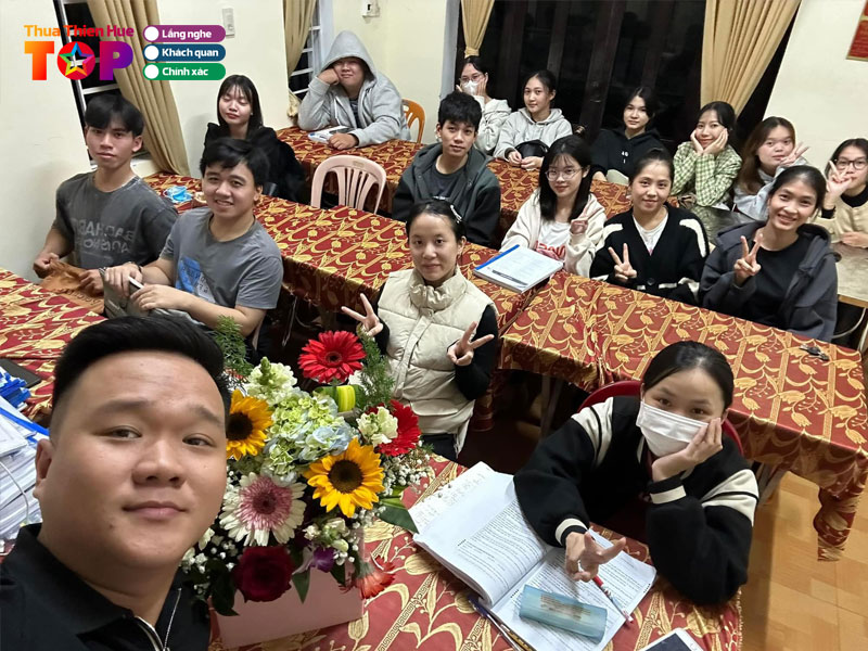 Trung-tam-toeic-thay-truong-huetoplist