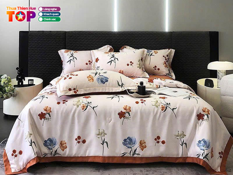 Chan-ga-huyen-duc-huetoplist