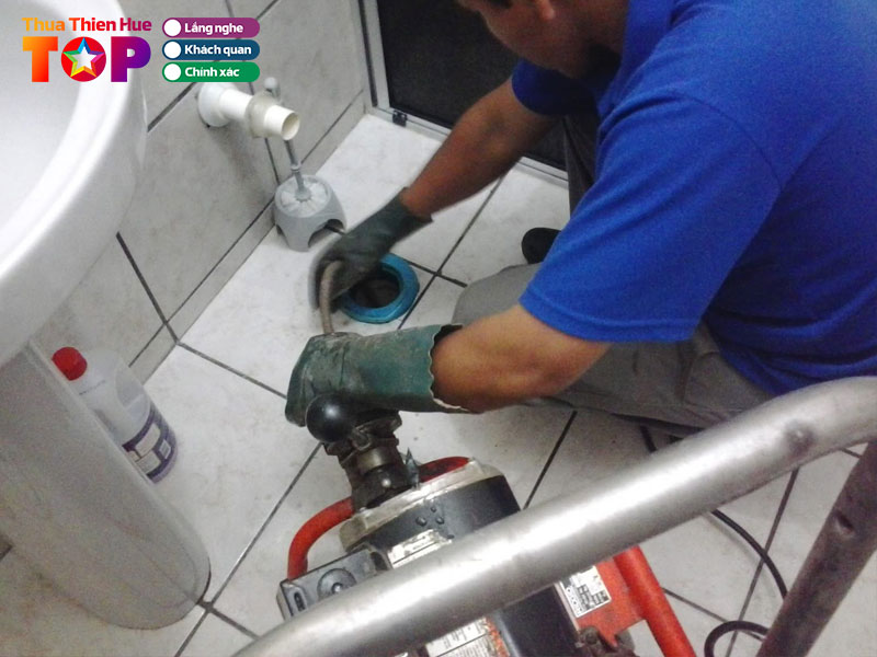 Cong-ty-ve-sinh-nhanh-24-7-huetoplist