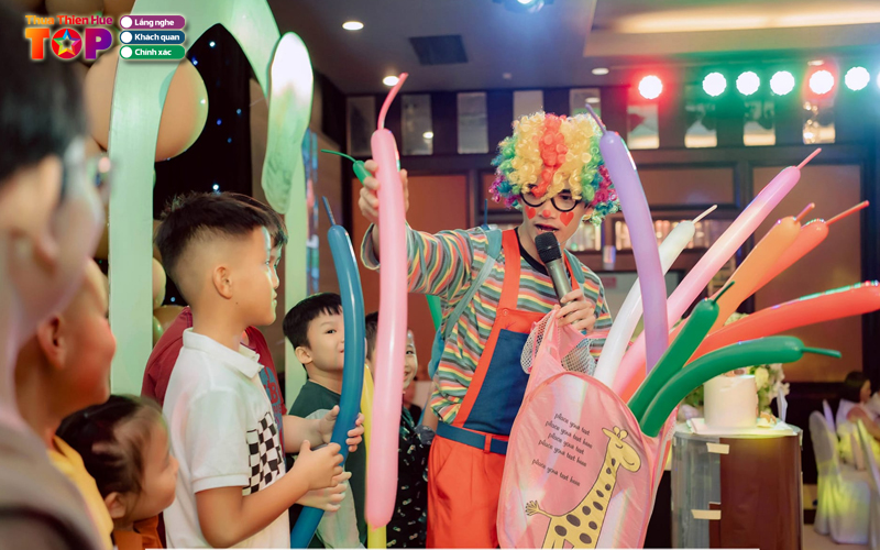 Th247-party-huetoplist