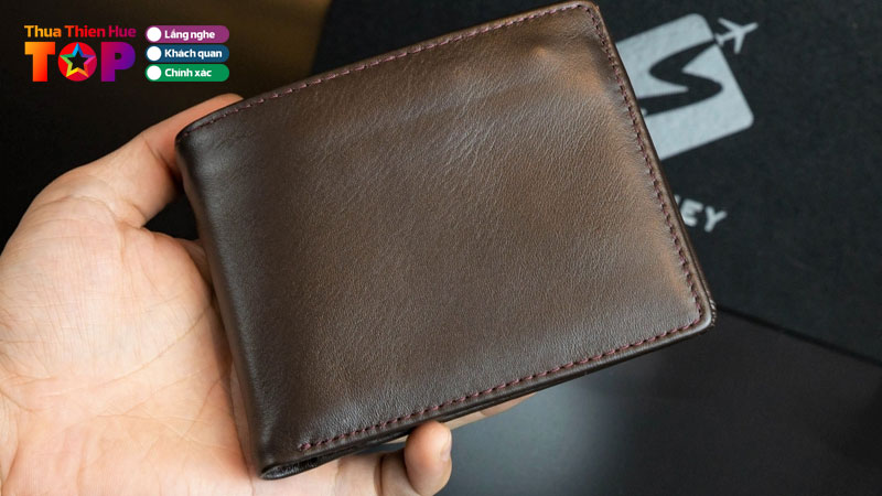 Top-10-shop-ban-vi-da-nam-hue-da-dang-mau-ma-gia-hop-ly-huetoplist