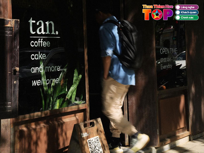 Tan-cafe-huetoplist