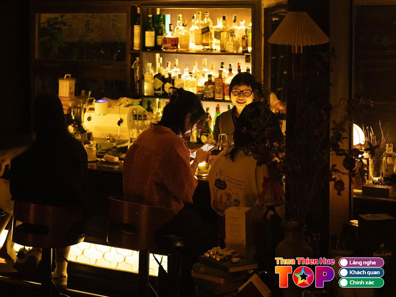 Tron-cafe-bar-huetoplist