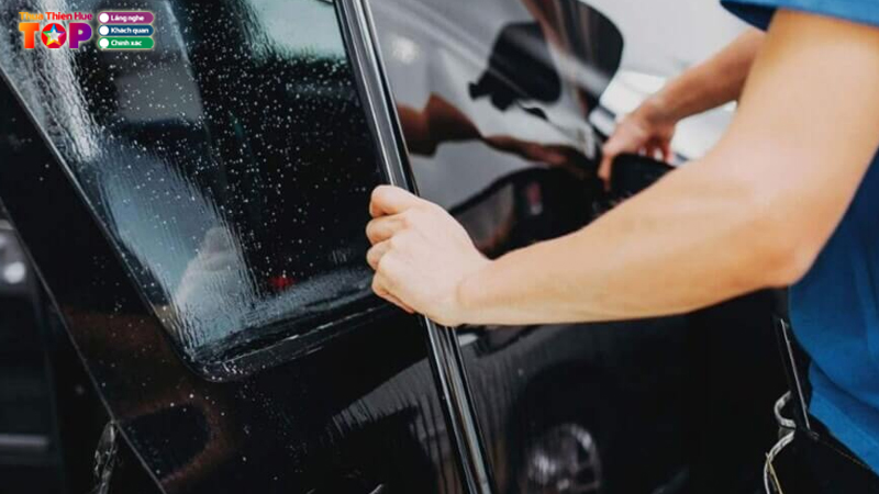 Cua-hang-dan-film-cach-nhiet-3m-o-hue