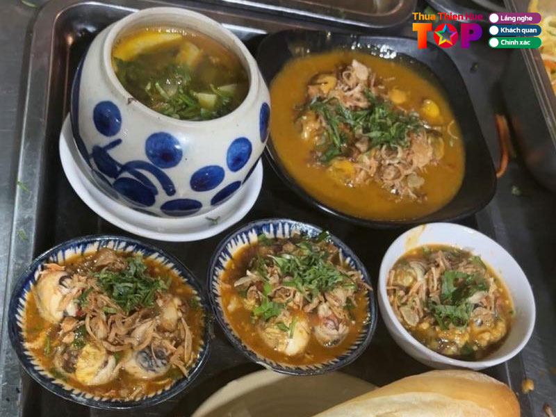Meo-thuong-thuc-vit-lon-um-bau-hue-dung-cach-tu-dan-ban-dia-huetoplist