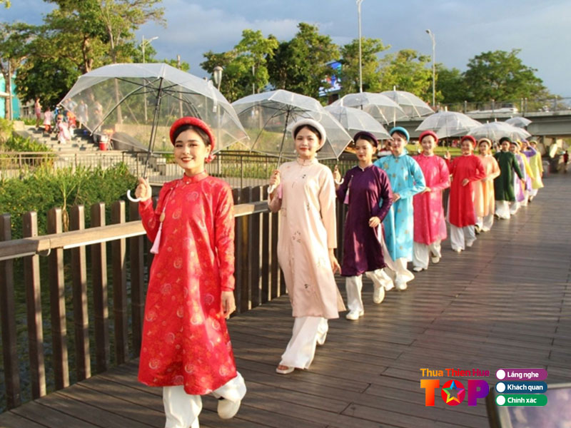 Ao-dai-hue-huetoplist