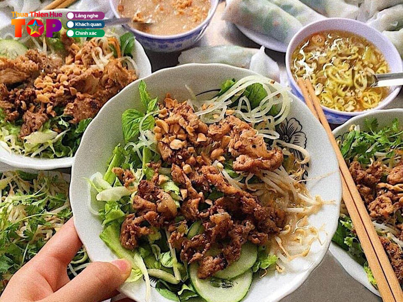 Banh-uot-bun-thit-nuong-huyen-anh-huetoplist