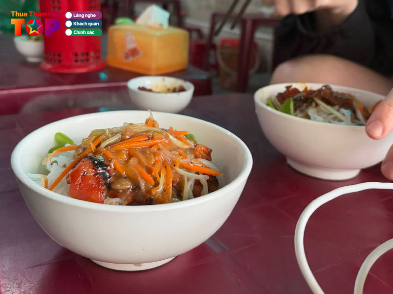 Bun-thit-nuong-nguyen-truong-to-huetoplist