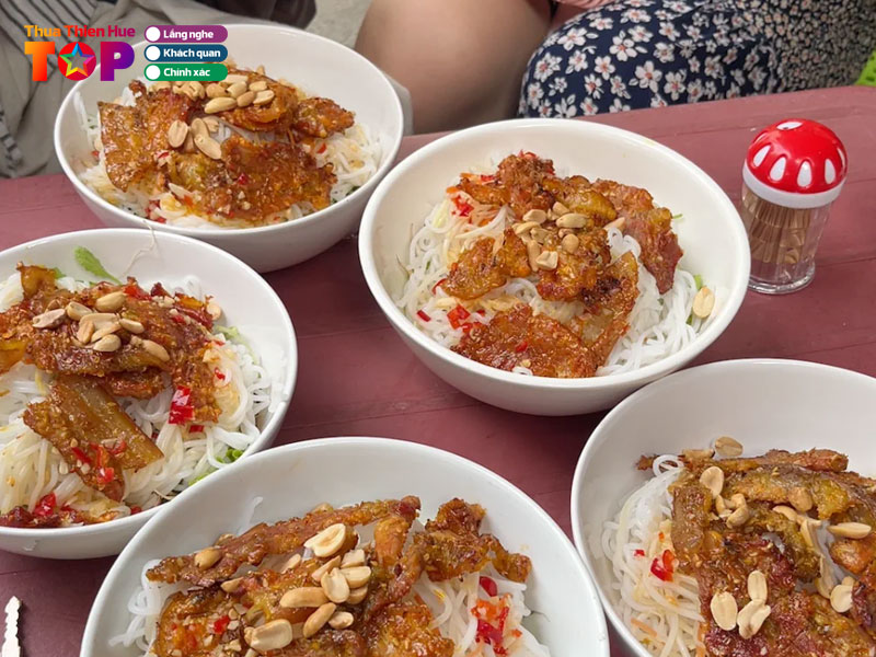 Bun-thit-nuong-o-ty-huetoplist