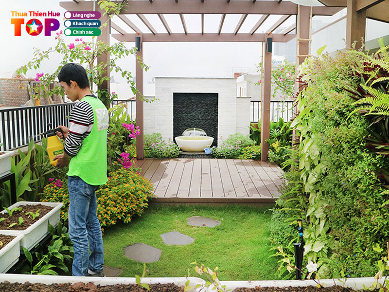 Canh-quan-san-vuon-hoang-anh-moc-huetoplist