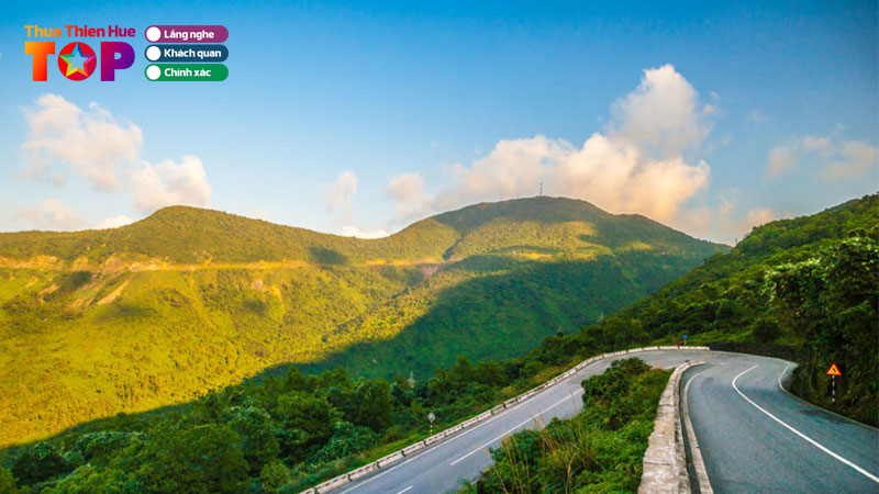 Deo-hai-van-hanh-trinh-kham-pha-canh-sac-hung-vi-huetoplist