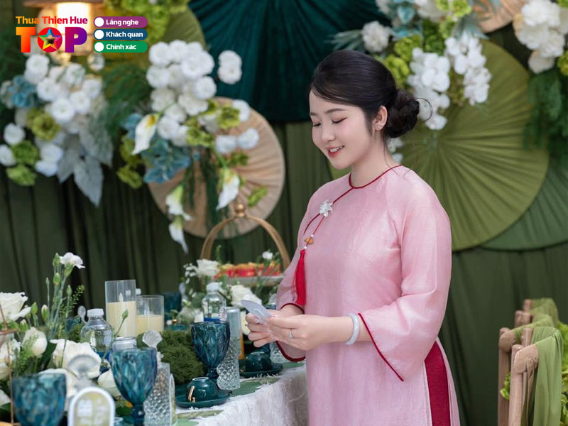 Dich-vu-trang-tri-tiec-cuoi-hoi-happy-huetoplist