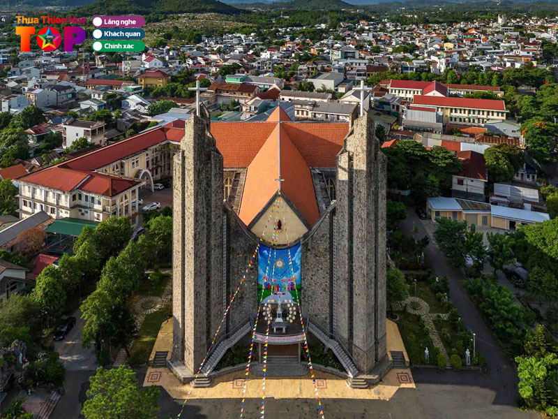 Doi-net-ve-nha-tho-phu-cam-hue-huetoplist