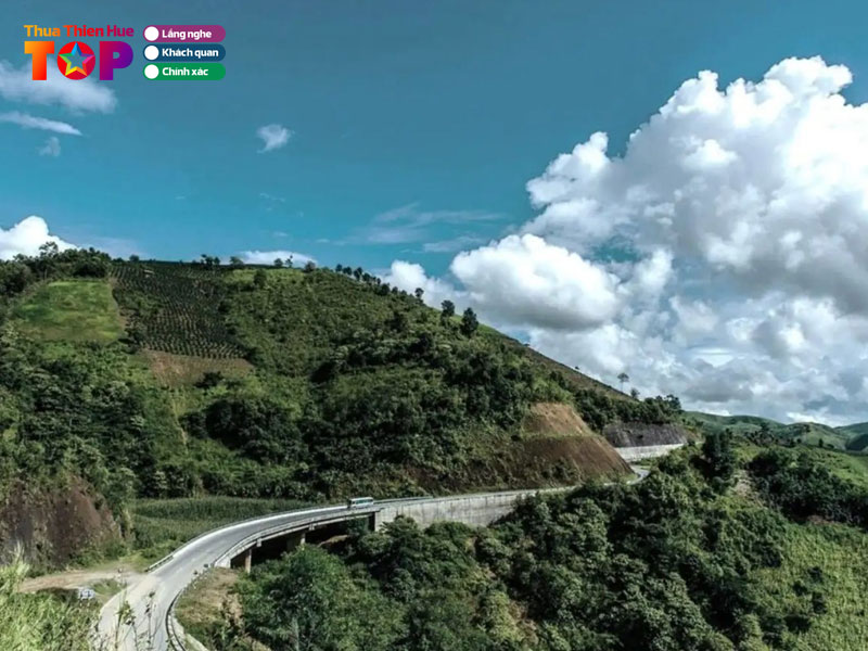 Gioi-thieu-nui-ngu-binh-huetoplist