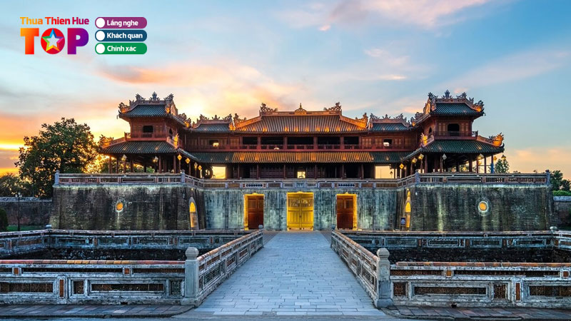 Kham-pha-dai-noi-hue-di-san-van-hoa-co-do-ruc-ro-qua-thoi-gian-huetoplist