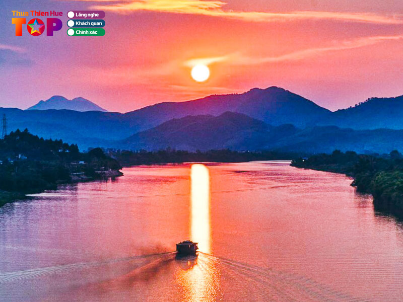 Mot-vai-diem-du-lich-hap-dan-gan-ho-thuy-tien-huetoplist