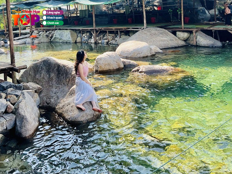 Nhung-luu-y-khi-du-lich-suoi-mo-huetoplist