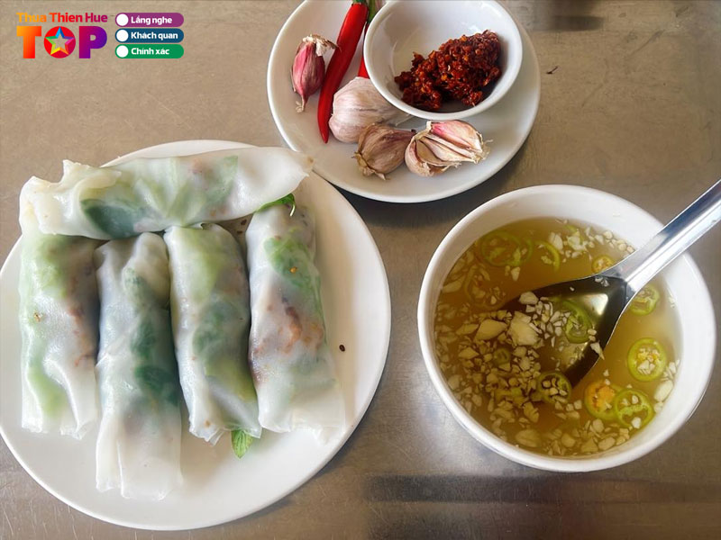 Quan-banh-uot-thit-nuong-huyen-anh-huetoplist