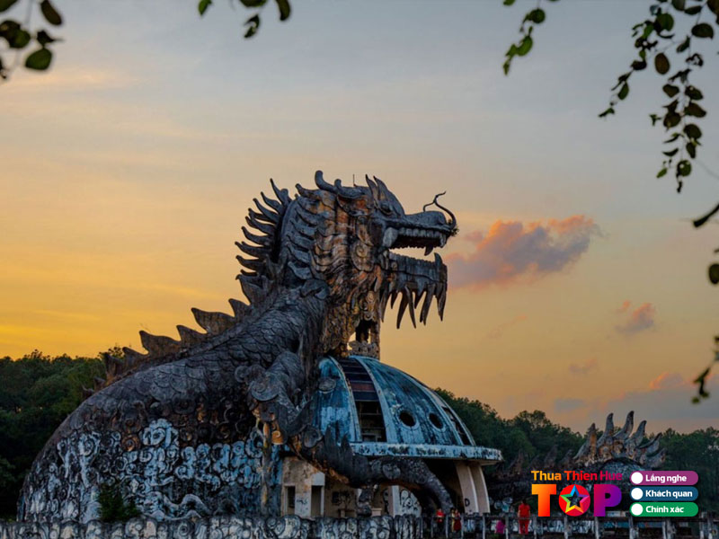 Review-net-doc-dao-cua-ho-thuy-tien-huetoplist