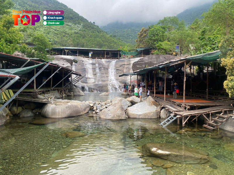 Suoi-mo-nam-o-dau-huetoplist