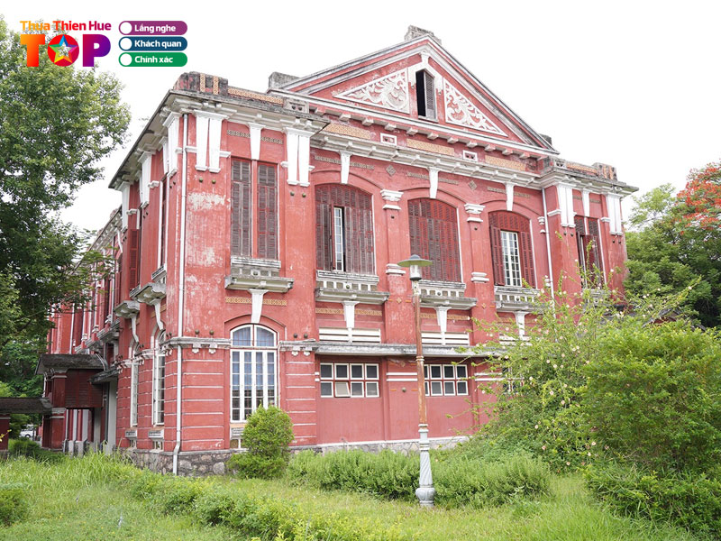 Thoi-ky-khang-chien-va-tai-thiet-1945-1975-huetoplist