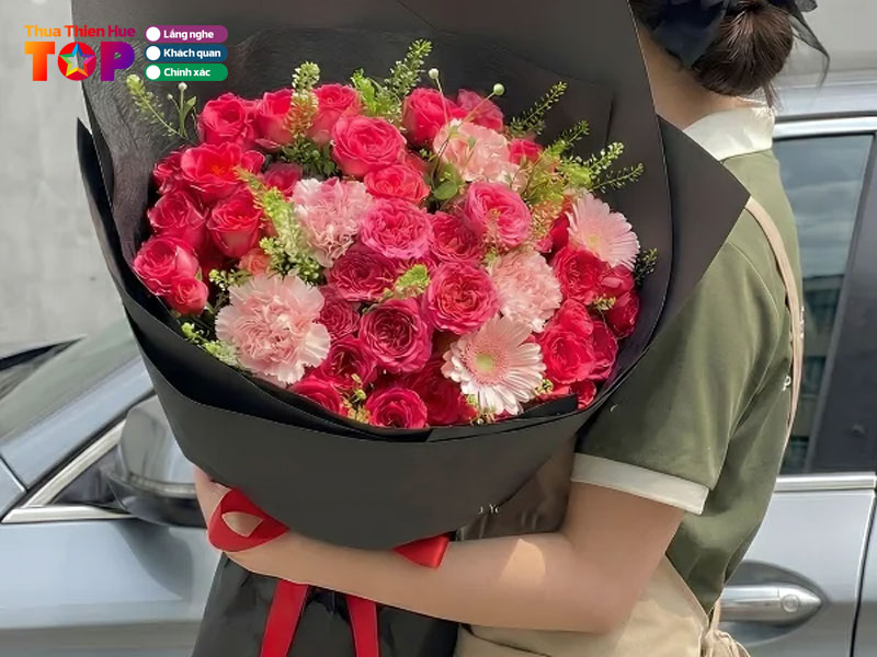 Tieu-chi-chon-shop-hoa-tuoi-dep-nhieu-mau-hot-trend-huetoplist