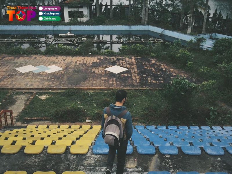 Vi-sao-cong-vien-ho-thuy-tien-tro-thanh-cong-vien-bo-hoang-o-hue-huetoplist