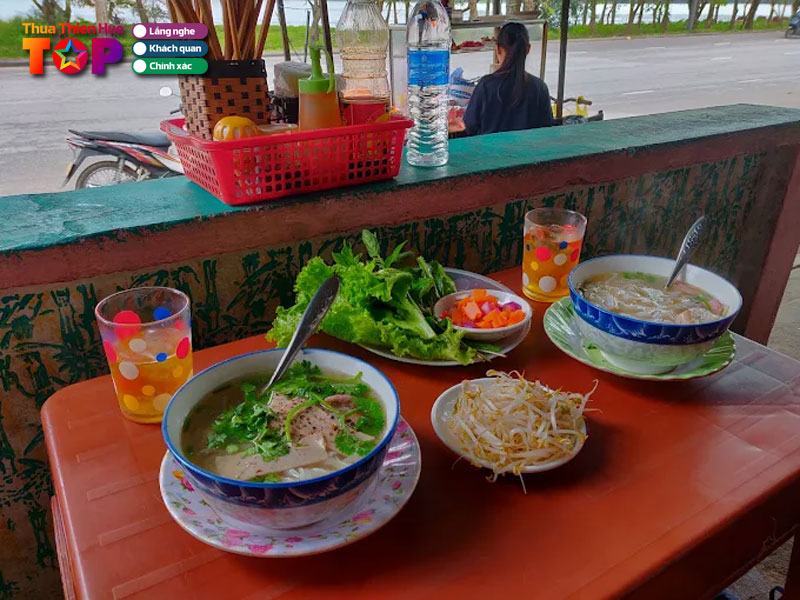 Quan-pho-ngoc-thu-huetoplist
