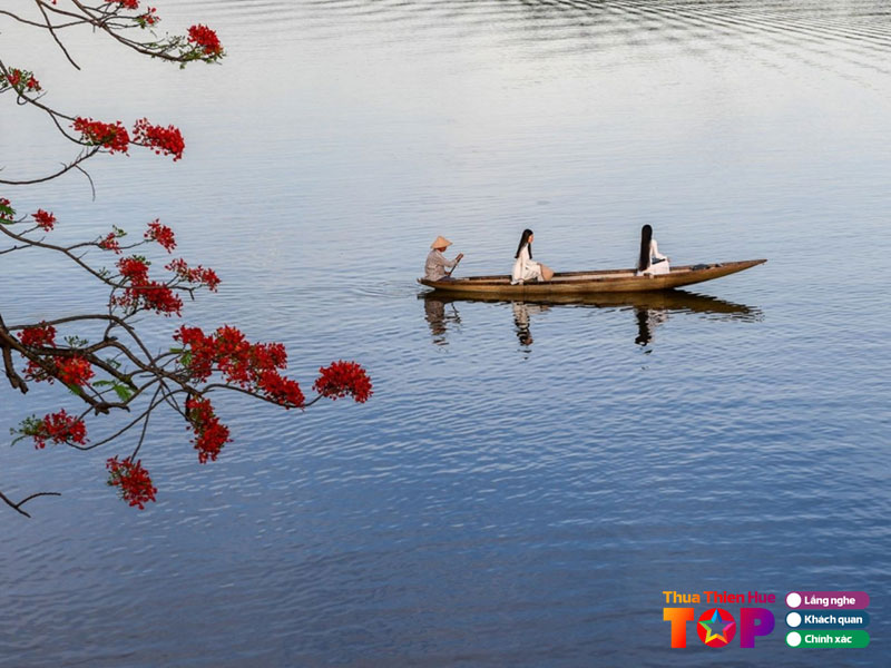 Song-huong-trong-van-hoc-va-nghe-thuat-1-huetoplist