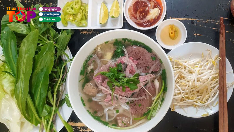 Top-12-quan-pho-o-hue-duoc-nhieu-nguoi-yeu-thich-nhat-huetoplist