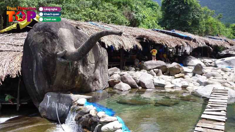 Top12-con-suoi-o-hue-cuc-dep-cuc-mat-cuc-chill-huetoplist