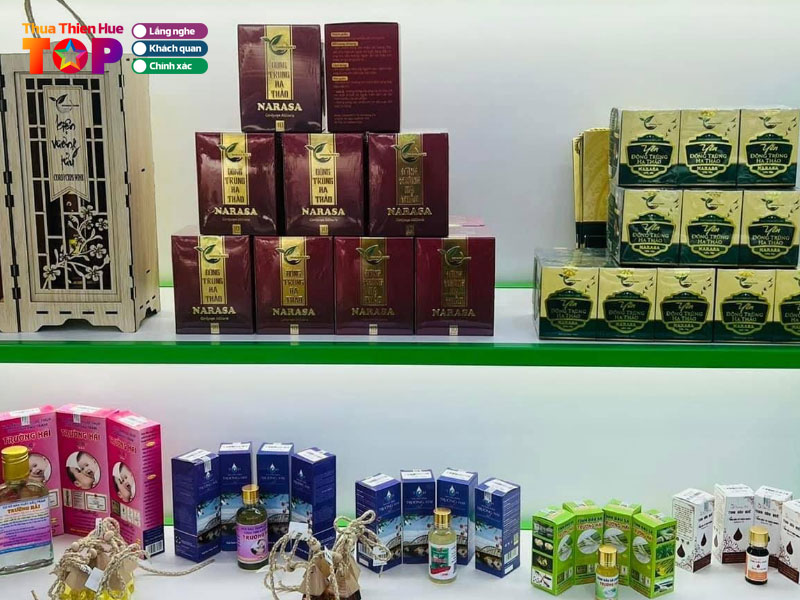 Cua-hang-co-do-dac-san-hue-huetoplist