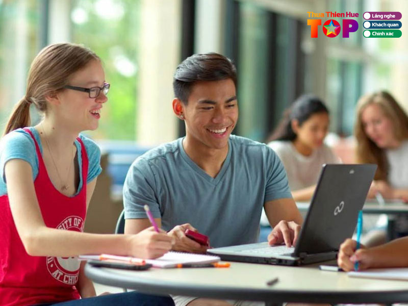 Tu-van-du-hoc-hien-than-huetoplist