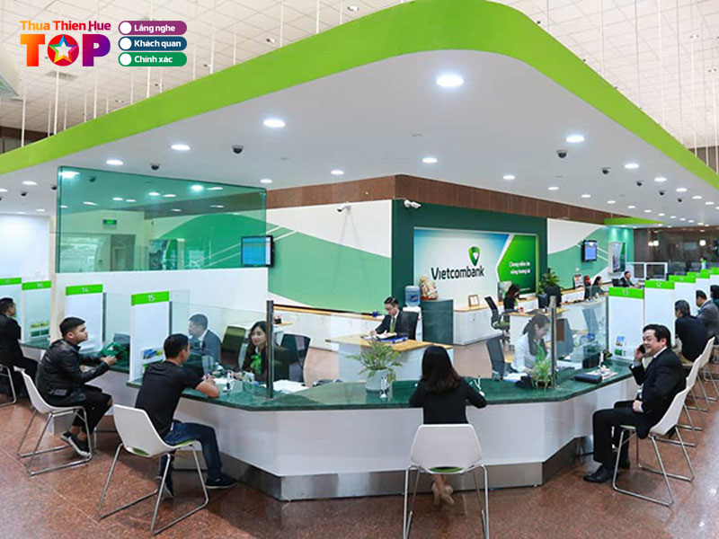 Ngan-hang-vietcombank-huetoplist