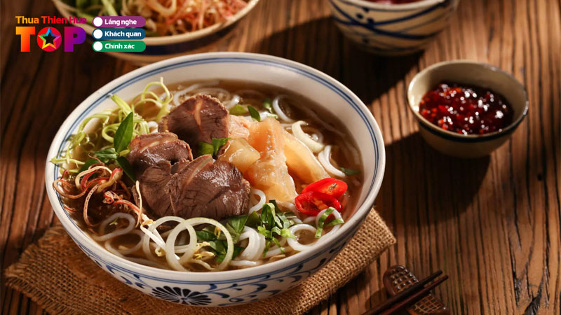 Top-15-quan-bun-bo-hue-dung-chuan-huong-vi-xu-co-do-huetoplist