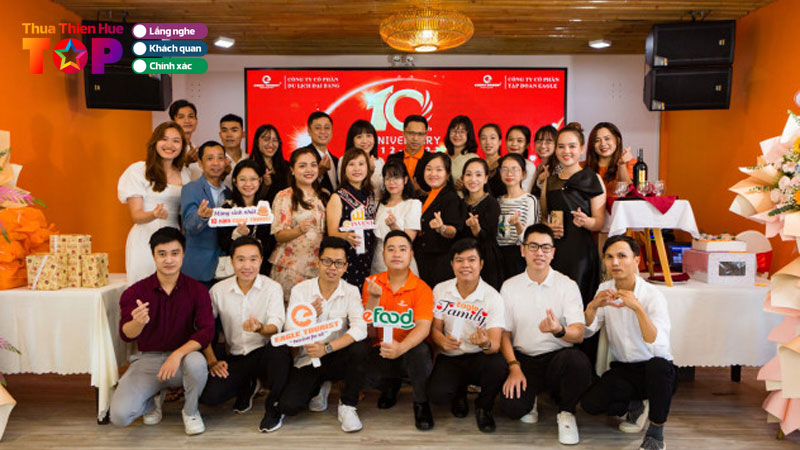 Doi-ngu-chuyen-nghiep-va-quy-trinh-van-hanh-hieu-qua-huetoplist