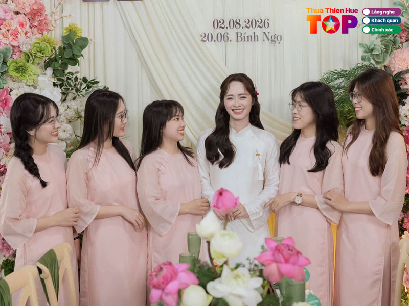 Ao-dai-hue-huetoplist